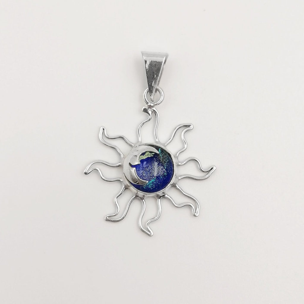 Dije de eclipse en plata 925 con dicroico azul