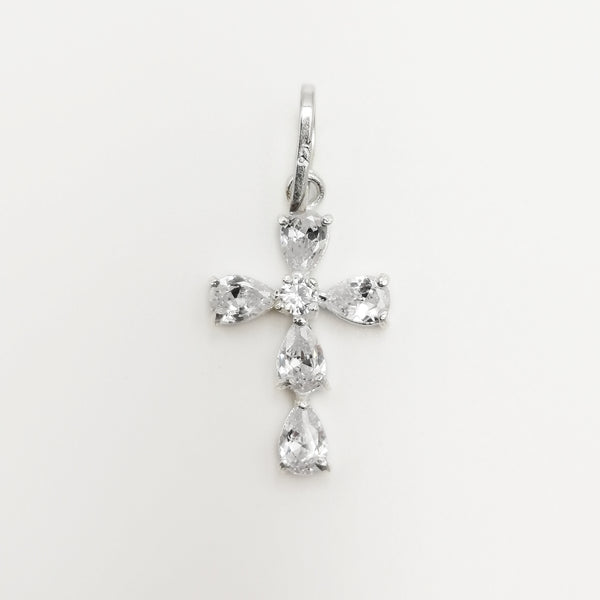Dije en plata 925 con diseño de cruz con circones con corte en forma de gota.
