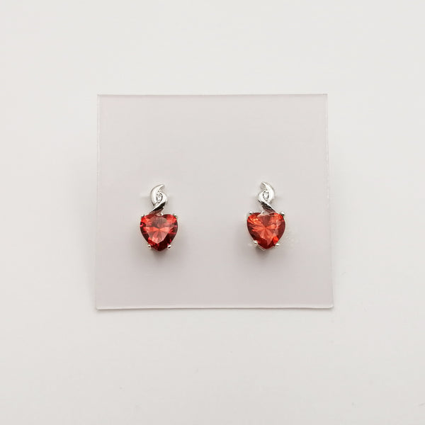 Aretes en plata 925 con corazón rojo