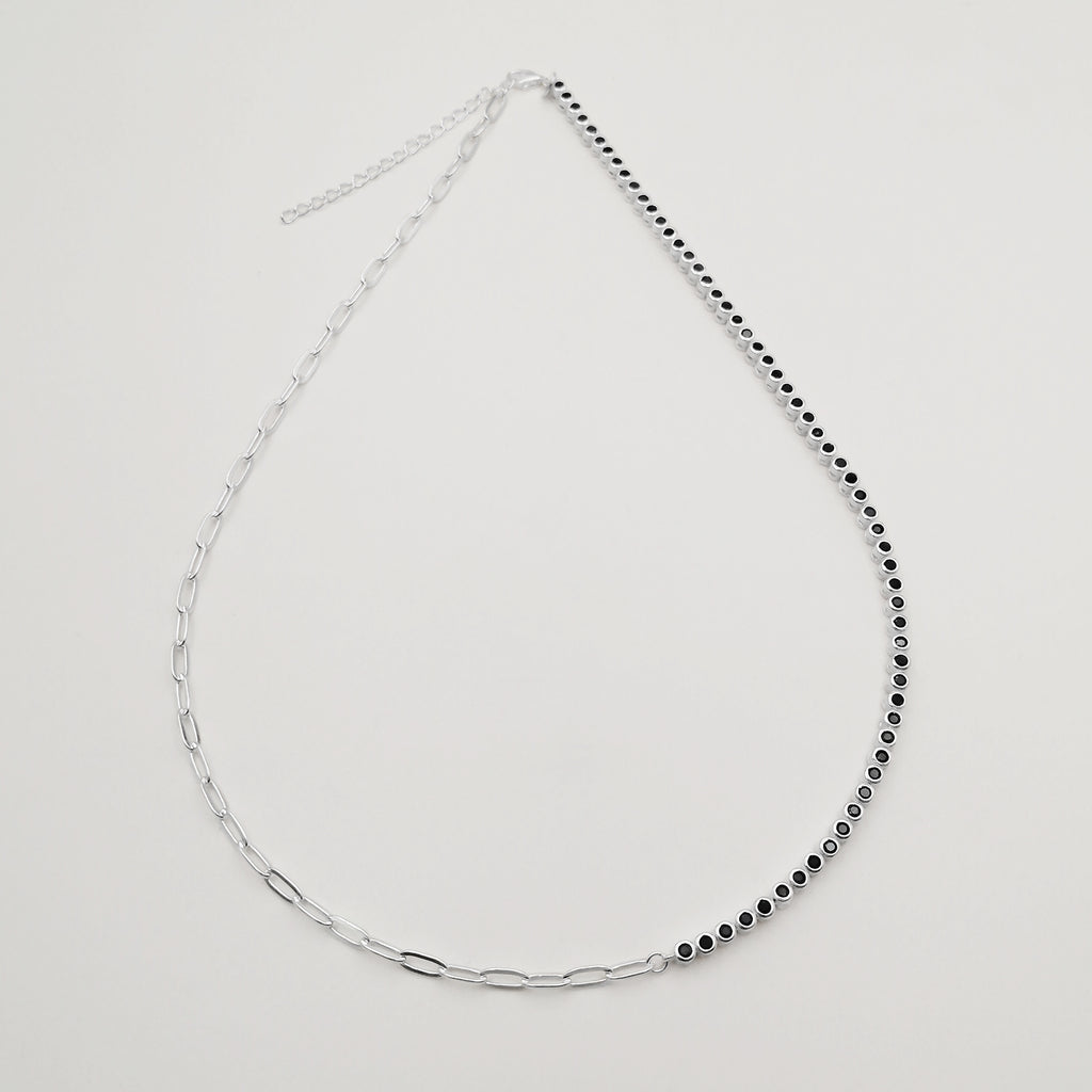 Collar "paper clip" & tenis con circones negros en plata 925