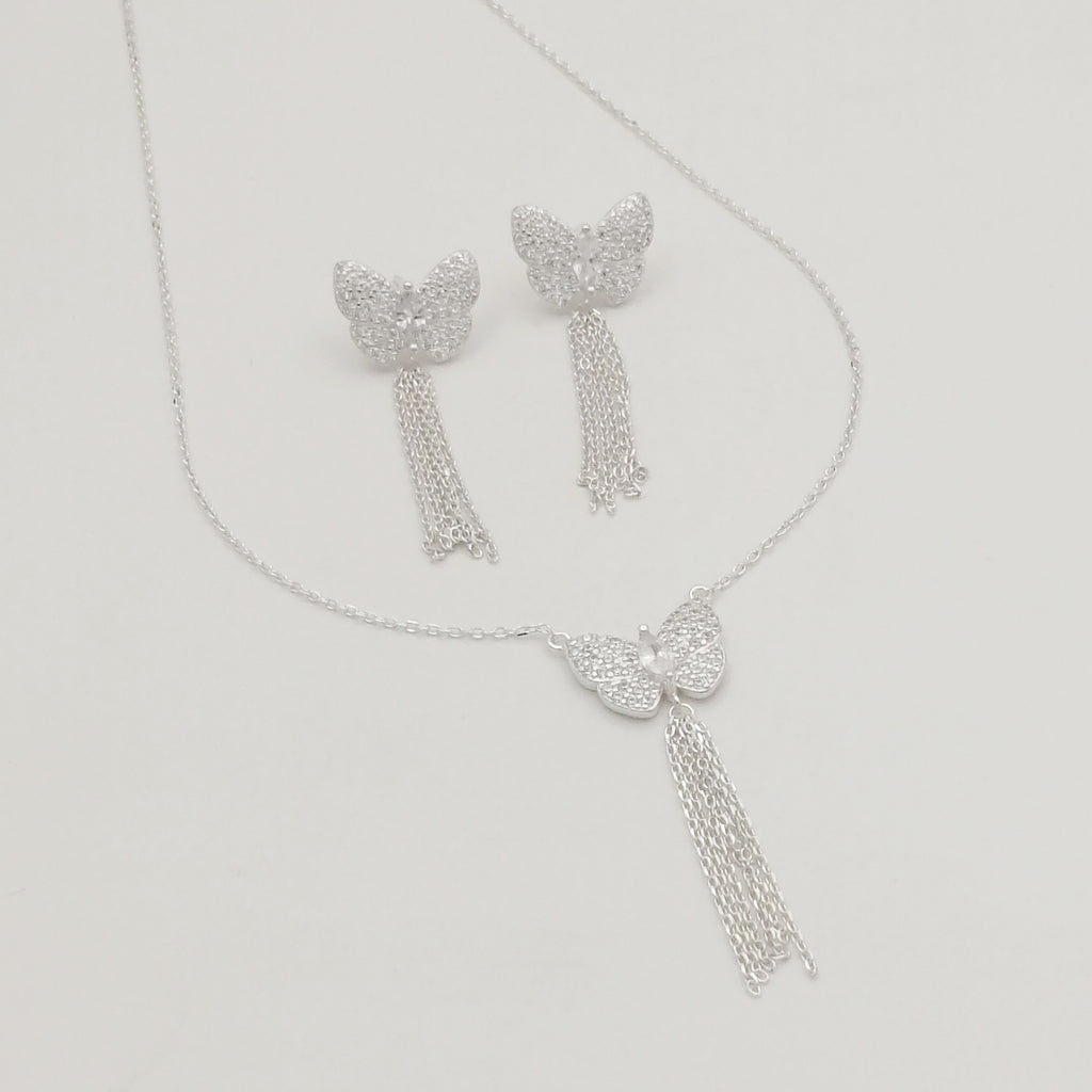 Juego de aretes y collar en plata 925 con diseño de mariposas